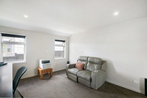 Photo of property in 96 Pohutukawa Parade, Riverhead, 0820