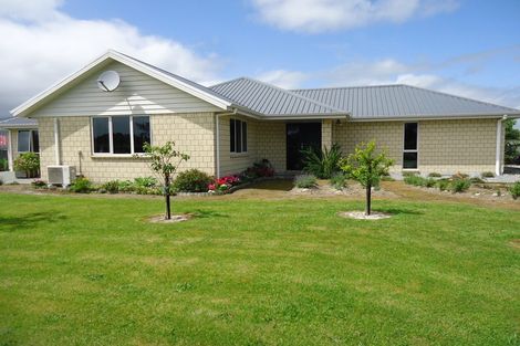 Photo of property in 39 Kawatiri Place, Westport, 7825