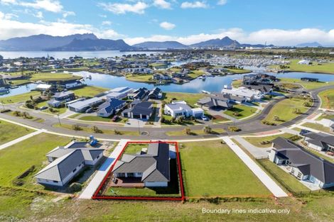Photo of property in 32 Waitemata Drive, One Tree Point, 0118