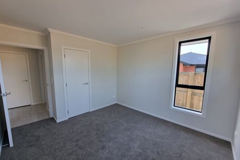 Photo of property in 7u4 Sare Crescent, Fairfield, Hamilton, 3214