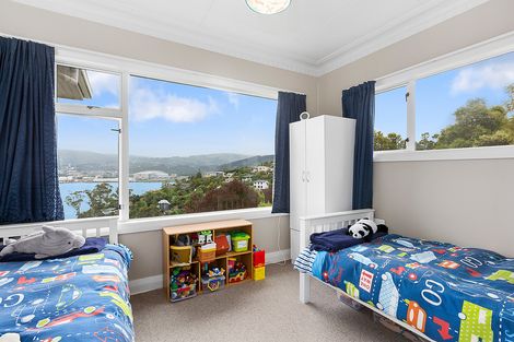 Photo of property in 105 Larnach Road, Vauxhall, Dunedin, 9013