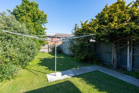 Photo of property in 2/4 West-watson Avenue, Hillmorton, Christchurch, 8025