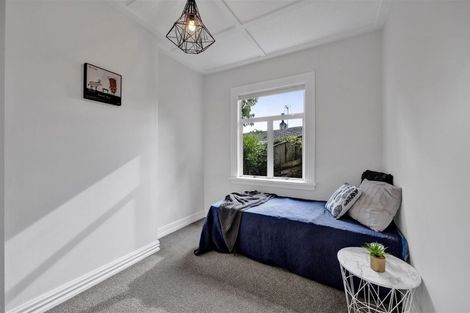 Photo of property in 65 Pioneer Road, Moturoa, New Plymouth, 4310