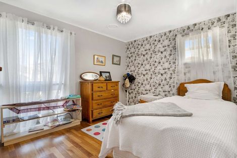 Photo of property in 15 Hathor Street, Pomare, Rotorua, 3015