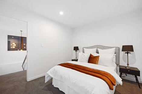 Photo of property in 3c Margaret Place, Milford, Auckland, 0620
