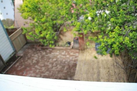 Photo of property in Rosemere Backpackers, 6 Macdonald Crescent, Te Aro, Wellington, 6011