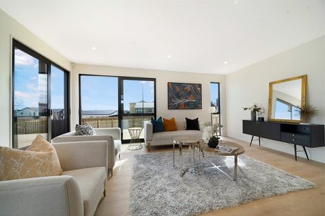 Photo of property in 37 Paretao Street, Massey, 0614