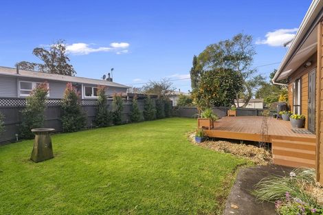 Photo of property in 29 Tirimoana Road, Te Atatu South, Auckland, 0602
