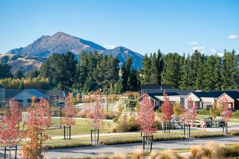 Photo of property in 7 Mount Nicholas Avenue, Wanaka, 9305