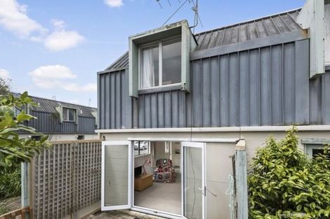 Photo of property in Paddington Apartments, 11/15u Mckinley Crescent, Brooklyn, Wellington, 6021