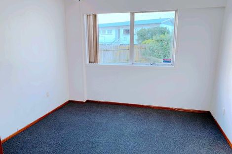 Photo of property in 18 Justin Place, Te Atatu Peninsula, Auckland, 0610