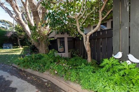 Photo of property in 96 Matatua Road, Raumati Beach, Paraparaumu, 5032