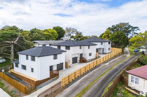 Photo of property in 61a Totaravale Drive, Totara Vale, Auckland, 0629