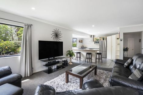 Photo of property in 40 Westview Court, Somerville, Auckland, 2014