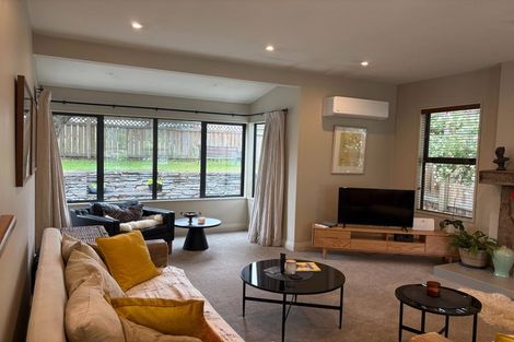 Photo of property in 63 Devon Street, Arrowtown, 9302