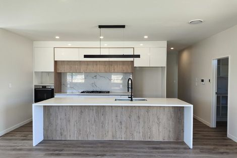 Photo of property in 8 Hoete Way, Tuakau, 2121