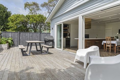 Photo of property in 33 Ballance Street, Lower Vogeltown, New Plymouth, 4310