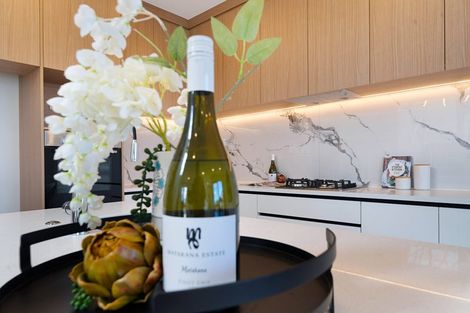 Photo of property in 37 Paretao Street, Massey, 0614