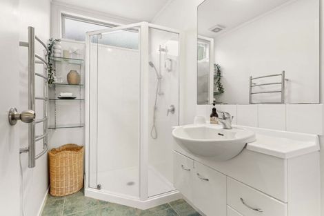 Photo of property in 319 Beverley Terrace, Whangamata, 3620