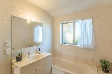 Photo of property in 3 Beachwater Grove, Paraparaumu Beach, Paraparaumu, 5032