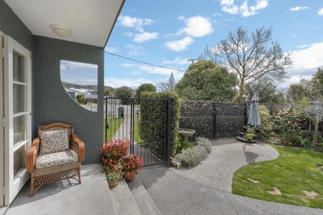 Photo of property in 99 Avondale Road, Greenmeadows, Napier, 4112