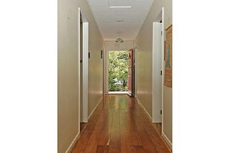Photo of property in 92 Russell Terrace, Berhampore, Wellington, 6023