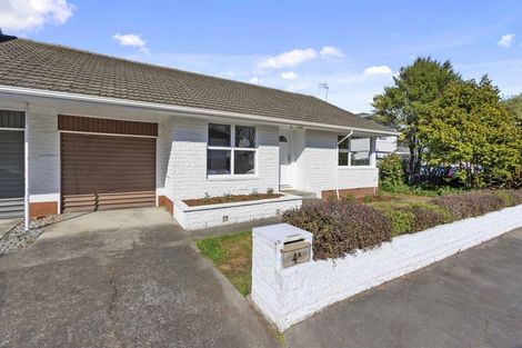 Photo of property in 4 Farnham Place, Ilam, Christchurch, 8041