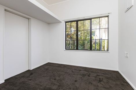 Photo of property in 2/137 Great South Road, Manurewa, Auckland, 2102