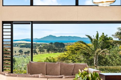 Photo of property in 20 Sandhill Heights, Mangawhai, 0975