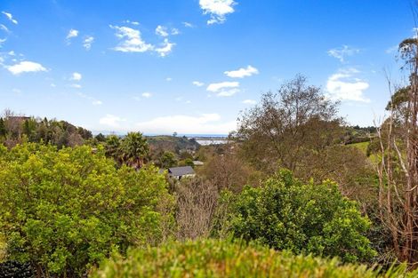 Photo of property in 135r Waikite Road, Welcome Bay, Tauranga, 3175