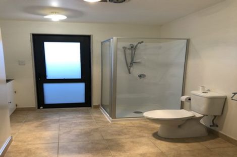 Photo of property in 2 Glucina Place, Glen Eden, Auckland, 0602