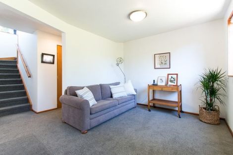 Photo of property in 16 Hebe Place, Birkenhead, Auckland, 0626
