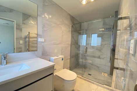 Photo of property in 42 Lavelle Road, Henderson, Auckland, 0612