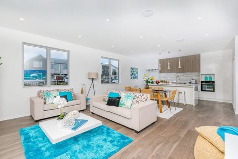 Photo of property in 42 Schoolside Road, Kumeu, 0810