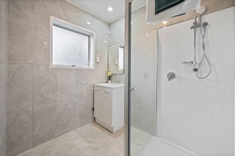 Photo of property in 2/24 Waimana Road, Conifer Grove, Takanini, 2112