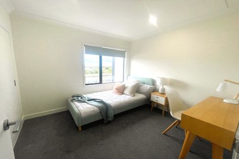 Photo of property in 33 Parkwood Avenue, Westgate, Auckland, 0614