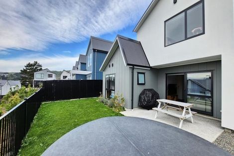 Photo of property in 24 Hokioi Drive, Kenepuru, Porirua, 5022
