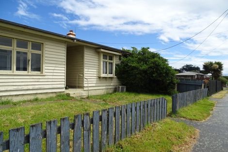 Photo of property in 28 Ocean Beach Road, Bluff, 9814
