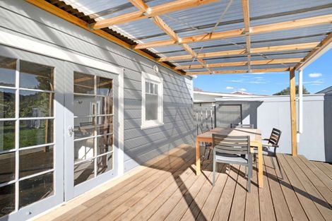 Photo of property in 42 Seddon Street, Aramoho, Whanganui, 4500