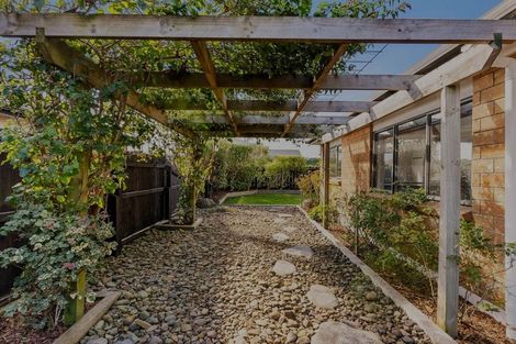 Photo of property in 2 Ngahere Road, Pukekohe, 2120