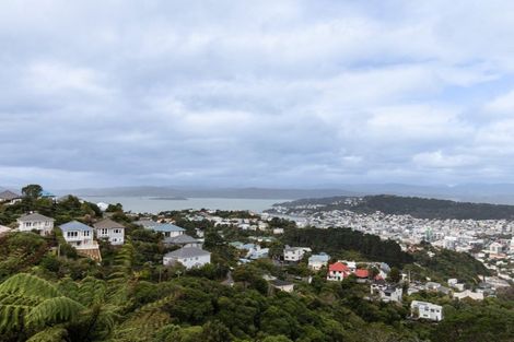 Photo of property in 32 Highbury Road, Highbury, Wellington, 6012