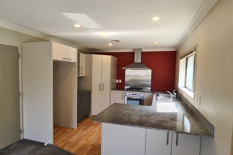 Photo of property in 24 Erlestoke Crescent, Churton Park, Wellington, 6037