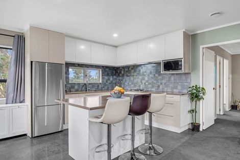 Photo of property in 2/33 Seaward Place, Wattle Downs, Auckland, 2103