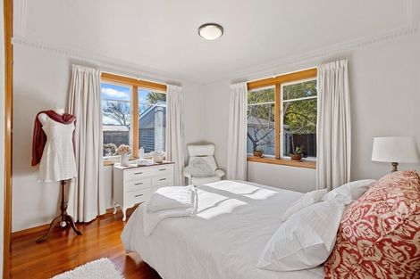 Photo of property in 2/172 Centaurus Road, Saint Martins, Christchurch, 8022