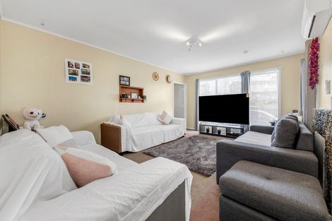 Photo of property in 23 Tindall Crescent, Otara, Auckland, 2023