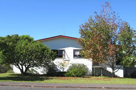 Photo of property in 65 Nui Mana Place, Te Atatu South, Auckland, 0610