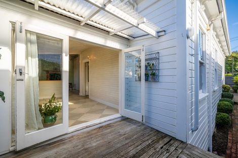 Photo of property in 163 Collingwood Street, Nelson, 7010