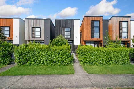 Photo of property in 15 Battalion Drive, Papakura, 2110