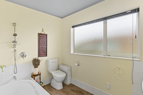 Photo of property in 174 Bath Street, Levin, 5510