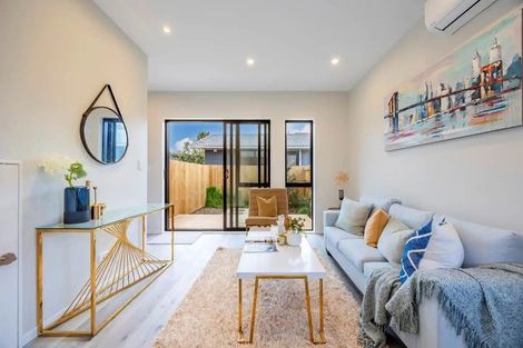 Photo of property in 14e Durham Street, Te Atatu Peninsula, Auckland, 0610